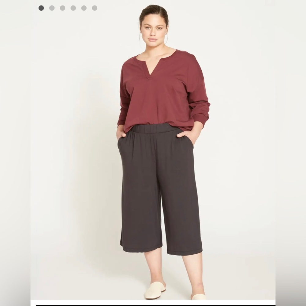 Universal Standard Pull On Cropped Wide Leg Pants